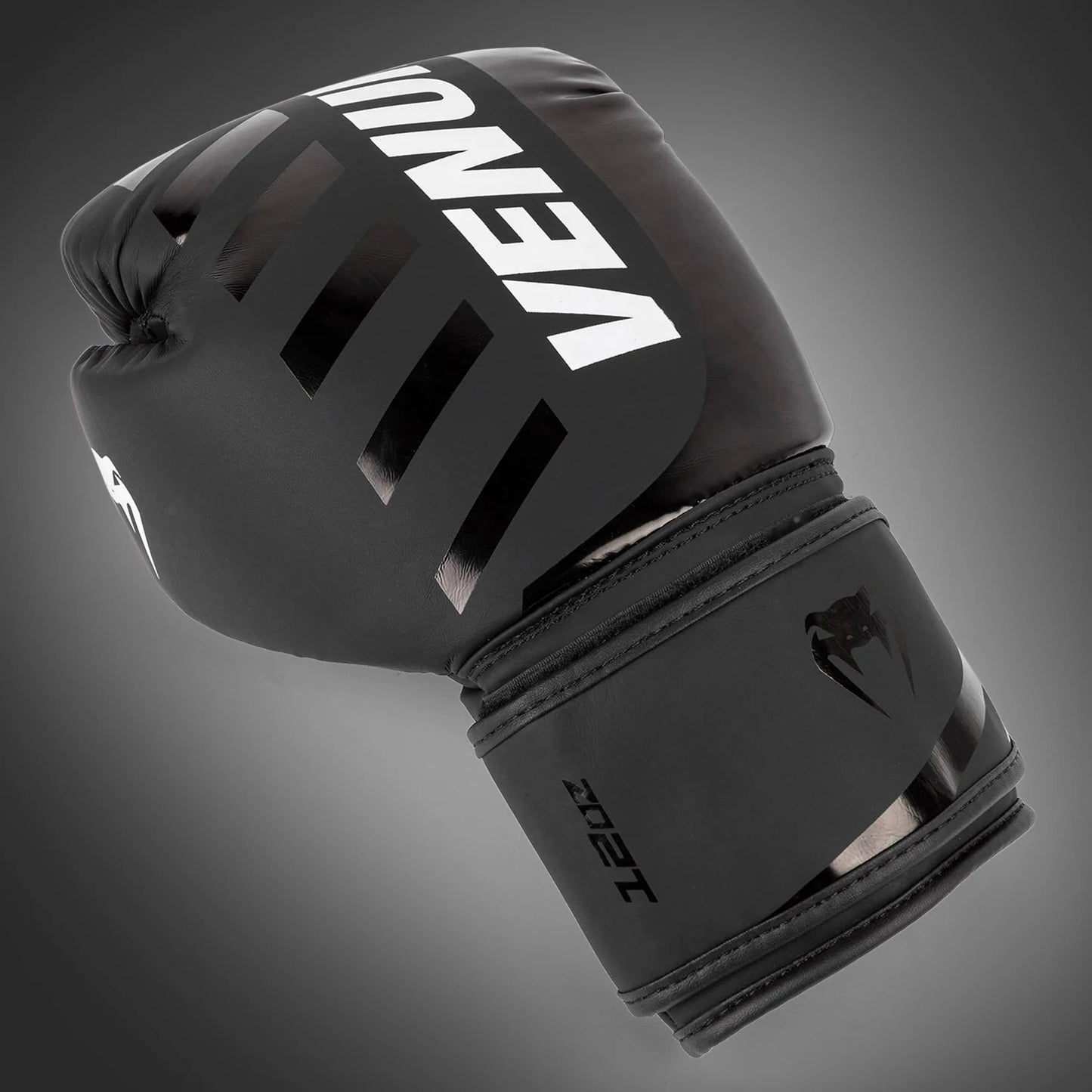 Venum Challenger 3.0 16oz