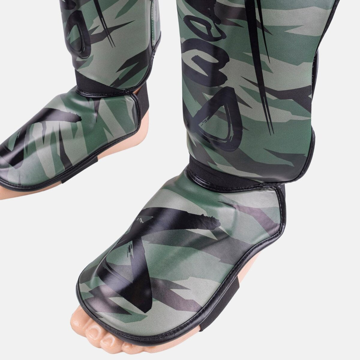 8Weapons Unlimited 2.0, Camouflage L