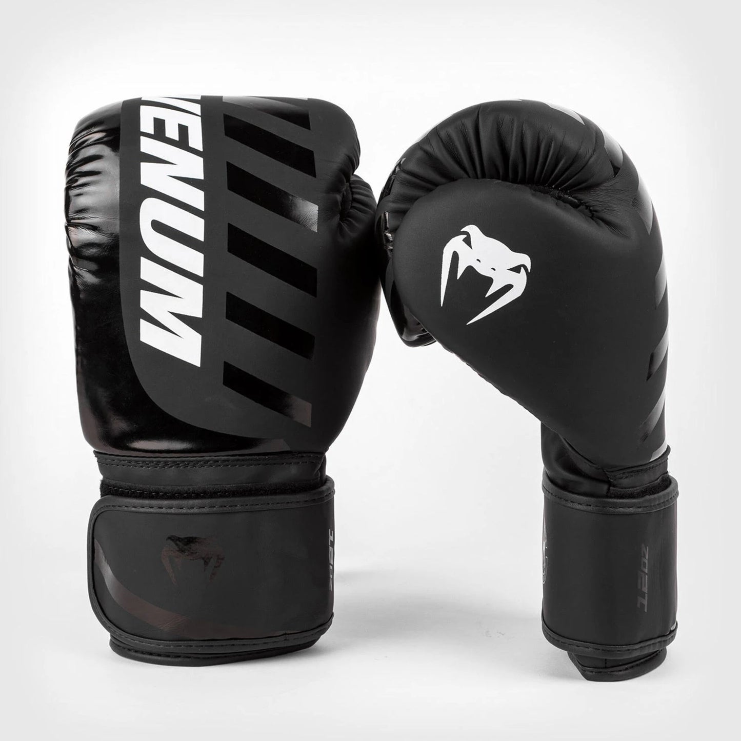 Venum Challenger 3.0 16oz